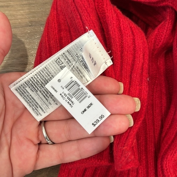 Scarves - Picture 2 of 3